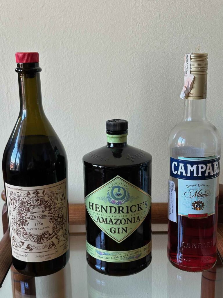 Koktel Negroni, džin, kampari i vermut
