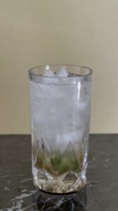 Koktel Caipirinha, cachaça