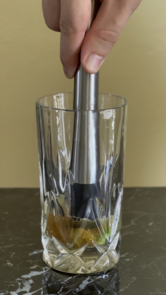 Koktel Caipirinha, tučak