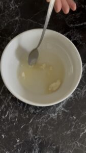 Mlečni kolač - rastvoriti želatin