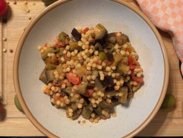 Fregola sa plavim paradajzom