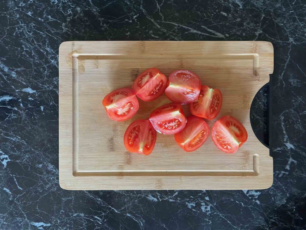 Pileća krem čorba - iseći paradajz