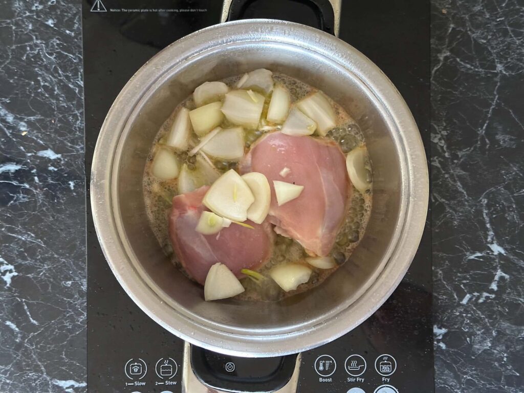 Pileća krem čorba - karabataci i crni luk