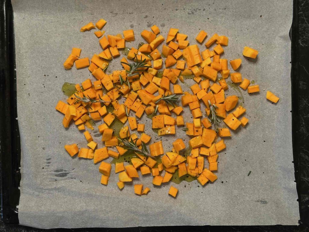Salata od polbe sa bundevom i narom - ispeći bundevu u rerni