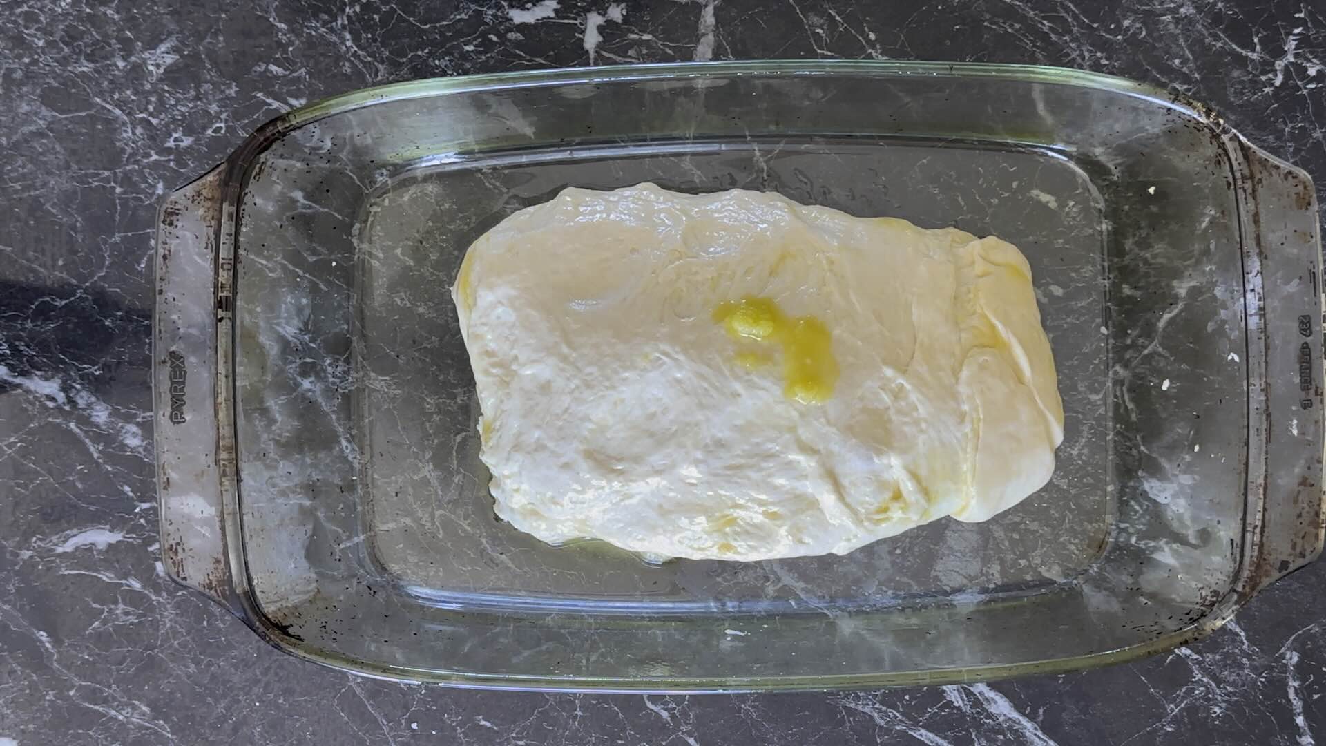 Priprema testa pred pečenje u rerni