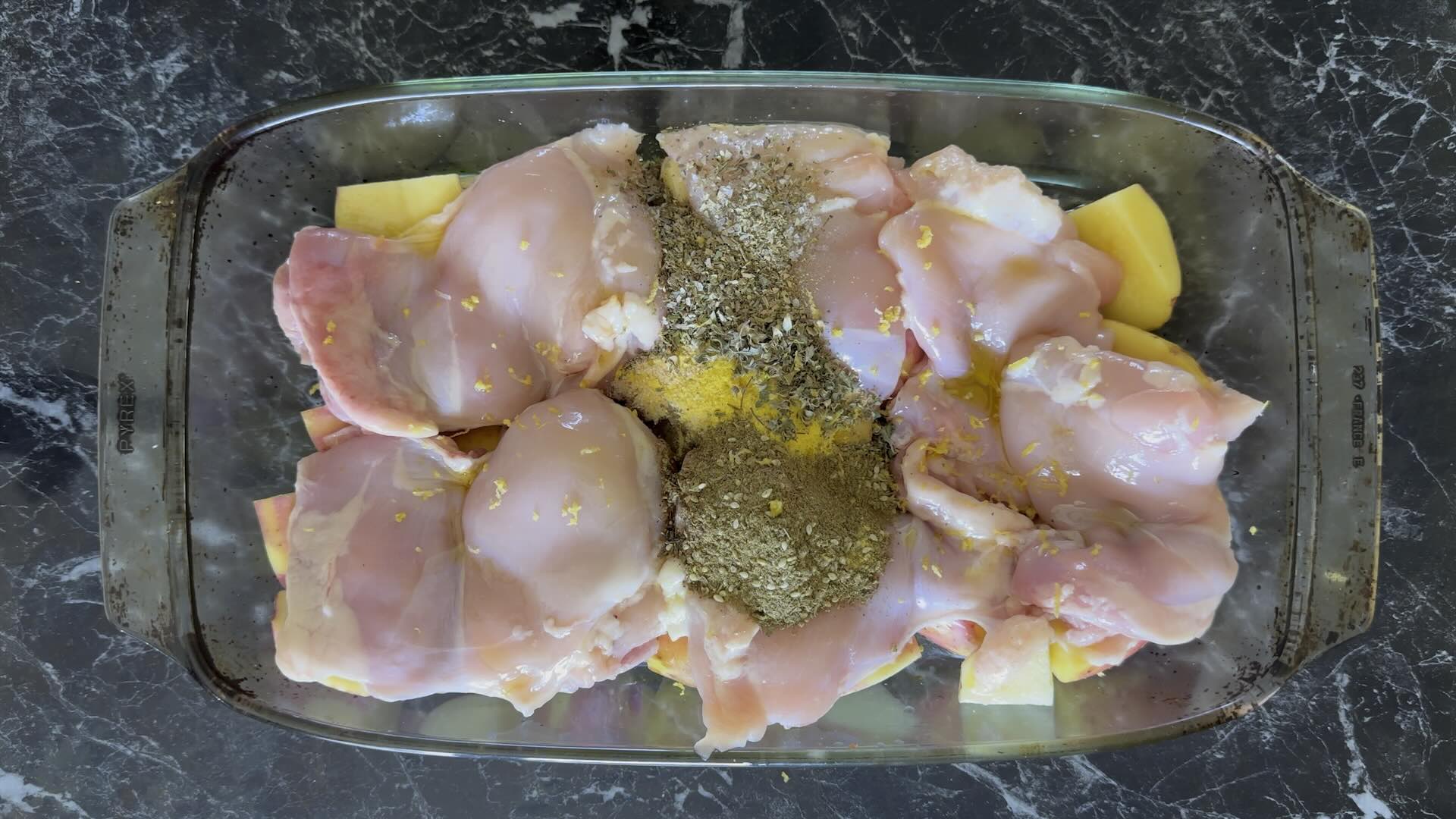Začin, limunova kora i sok od limuna