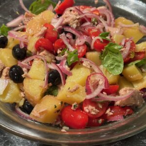 Salata sa tunom