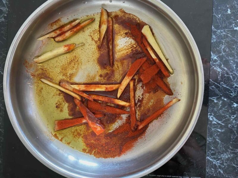 Maslinovo ulje, đumbir i aleva paprika
