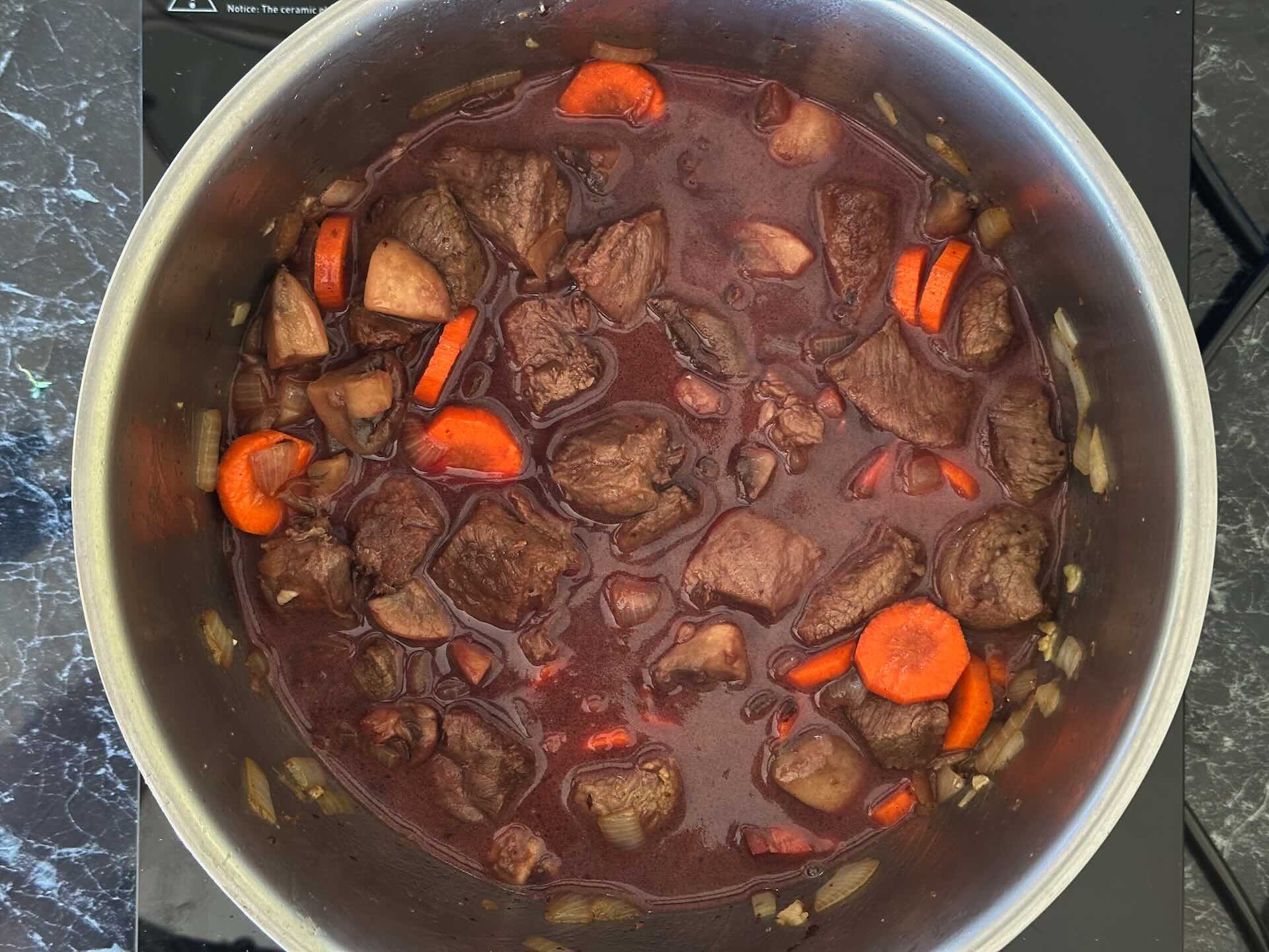 Dodati crveno vino