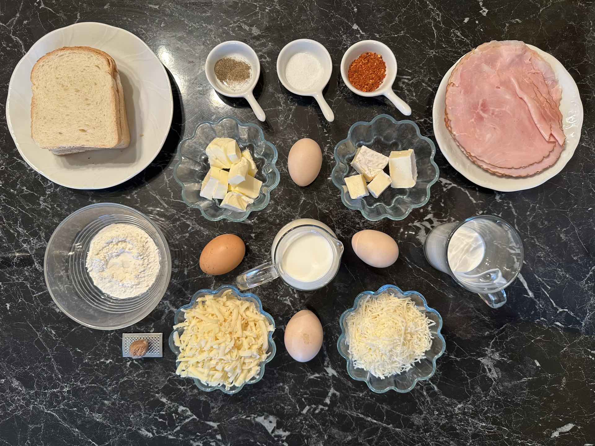 Sastojci za Croque Madame sendvič
